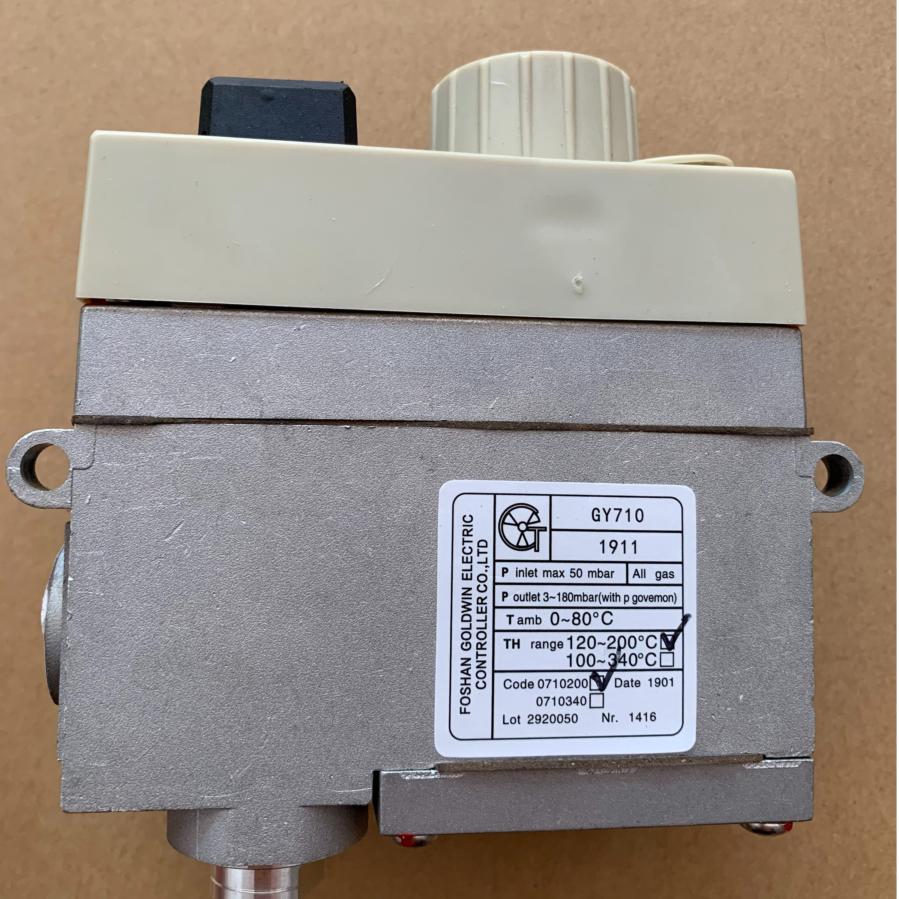 Válvula para aparelhos a gás com termostato 710 Mini para controle de temperatura