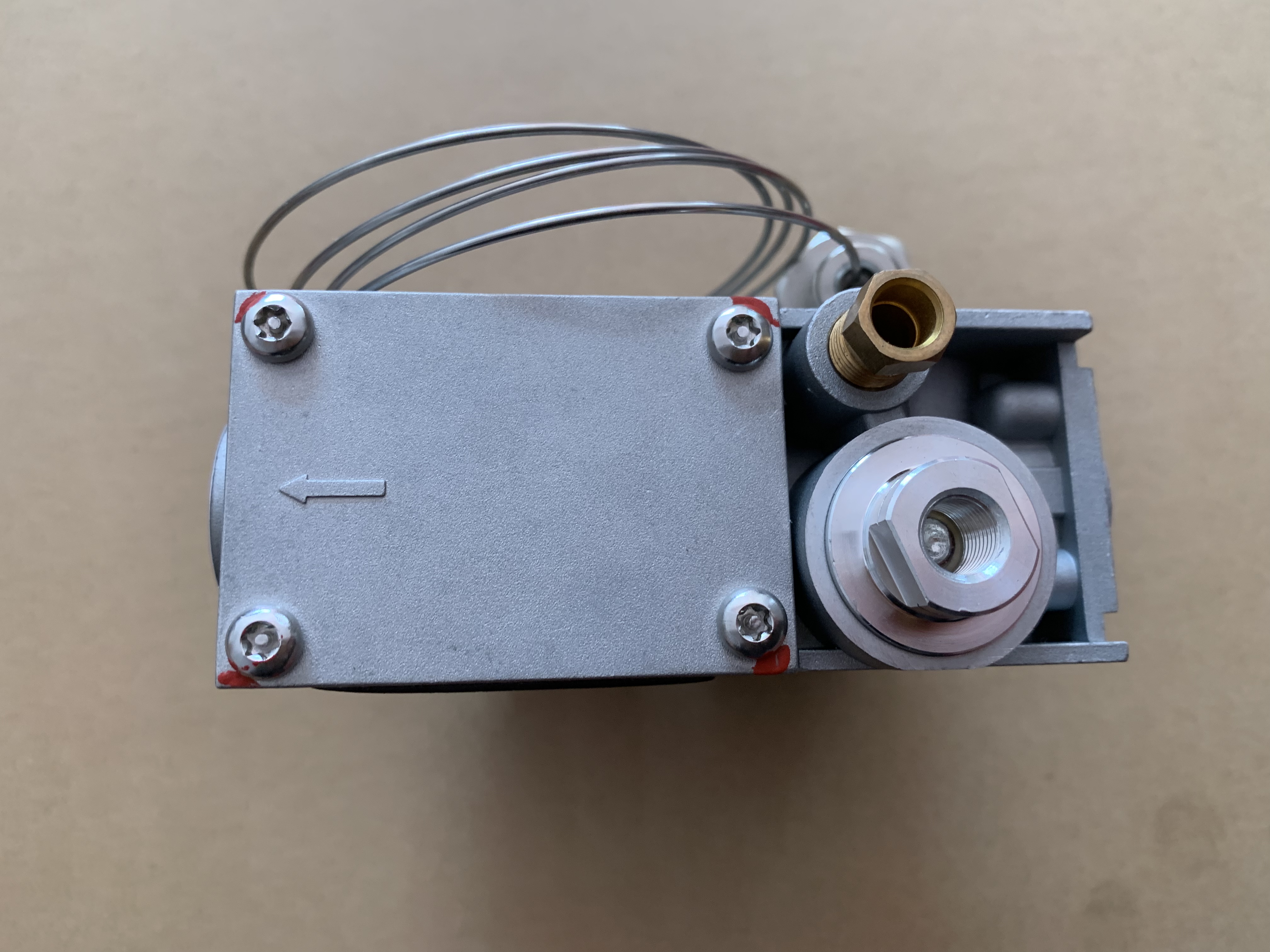 Válvula para aparelhos a gás com termostato 710 Mini para controle de temperatura